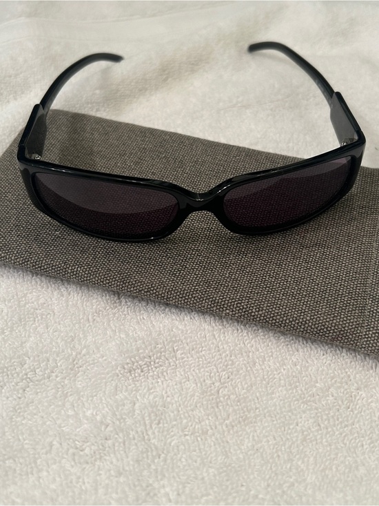 Gianfranco Ferré Black rectangular shape Sunglasses Italy in case main image 8